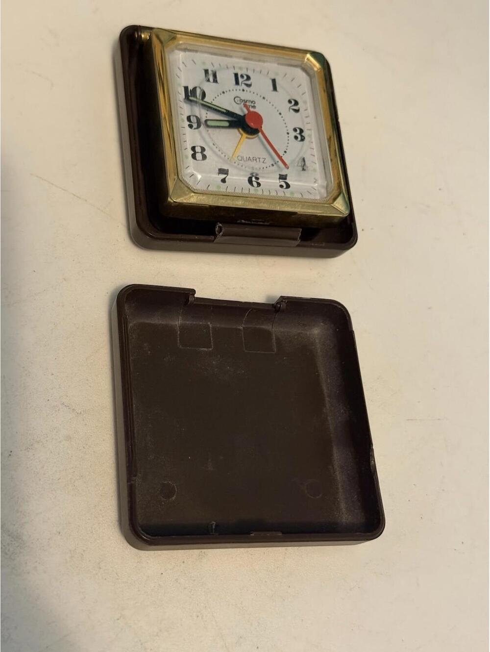 VTG COSMO TIME Travel Clock, Glow in Dark Face Features, Plastic Case, ( Read )
